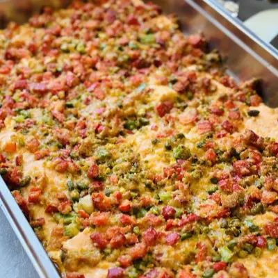 Partyservice Dresden: Überbackener Kartoffelauflauf mit Gemüse und Käse